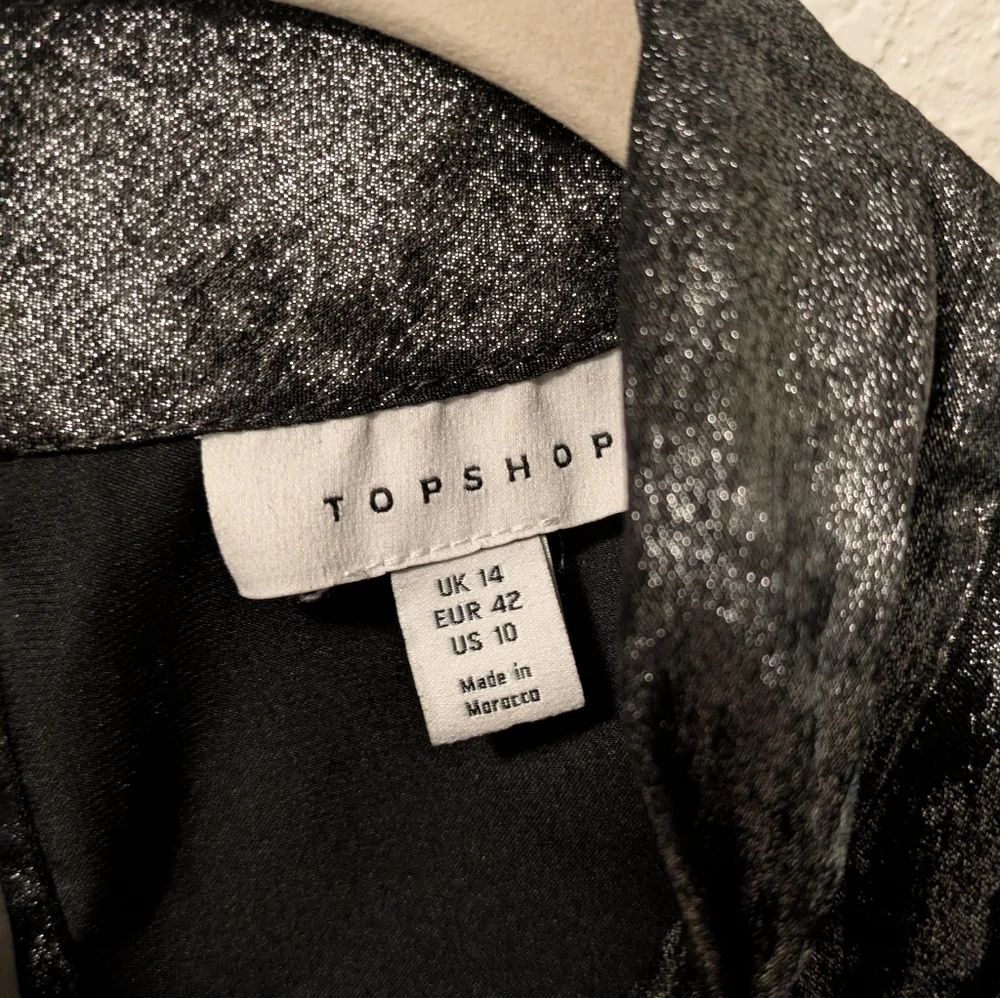 Top Shop Shimmering Black Long Sleeve Top - Picture 6 of 6
